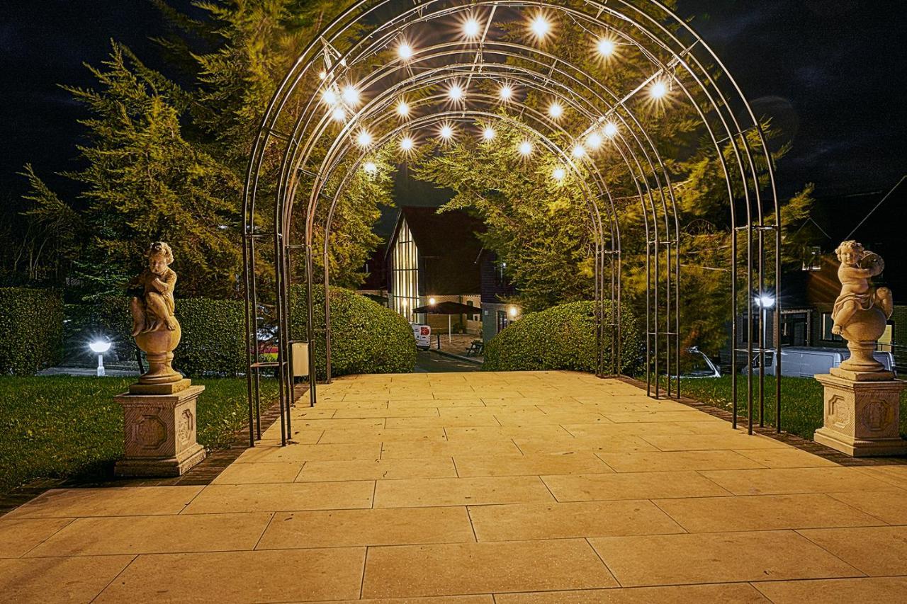 The Sharnbrook Hotel מראה חיצוני תמונה