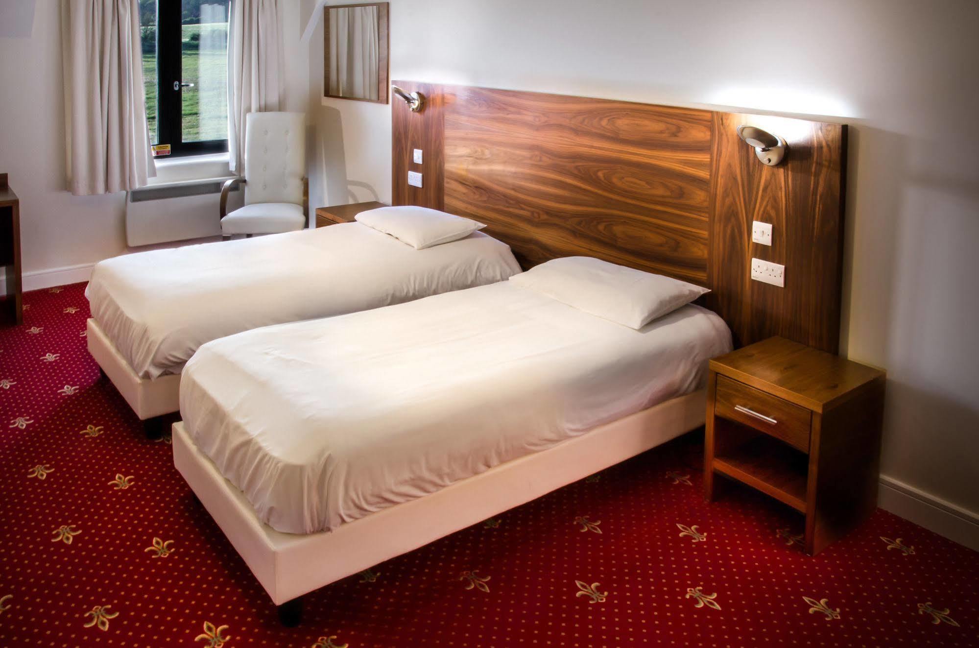 The Sharnbrook Hotel מראה חיצוני תמונה